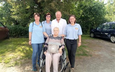 Die Konfirmation der Nichte besuchen